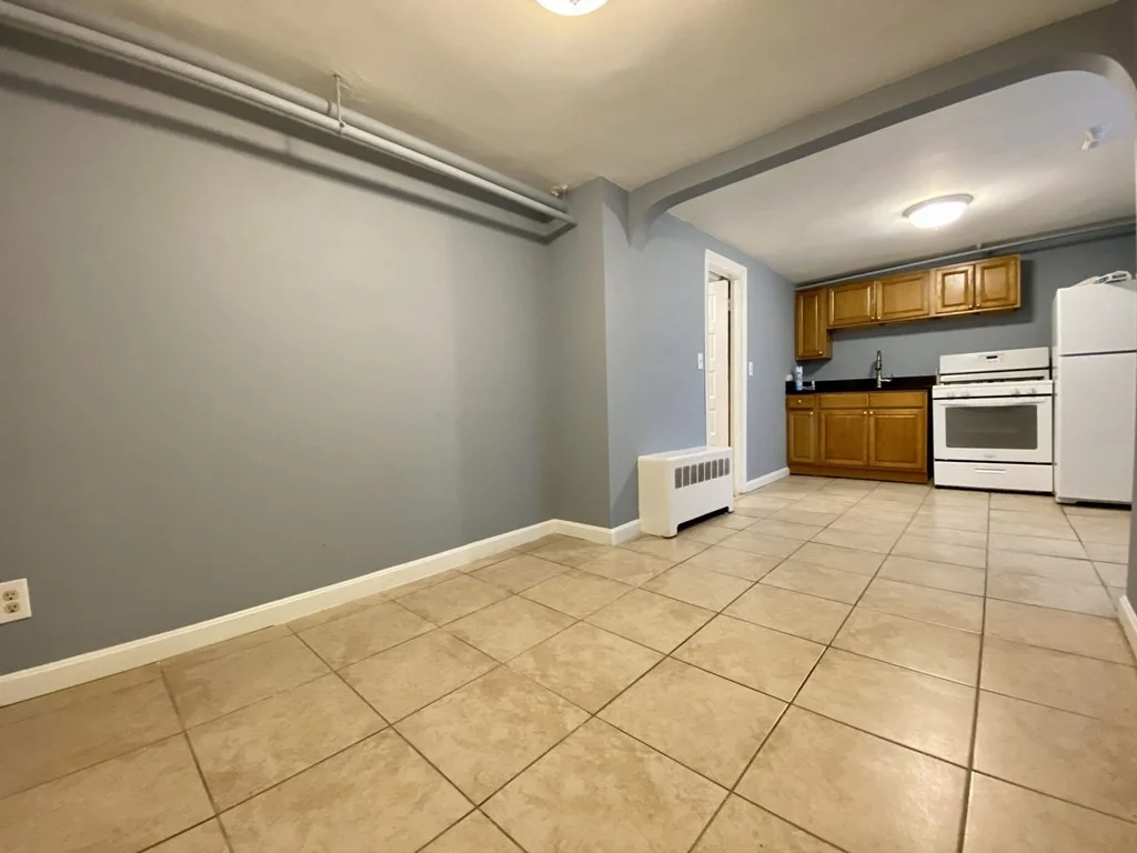 Studio bed, 1 bath apartment for rent at 763 Broadway Unit 1, Chelsea — photo 4 of 8