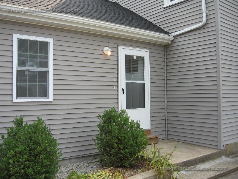 Studio bed, 1 bath apartment for rent at 763 Truman Hwy Unit 1, Hyde Park — photo 6 of 7
