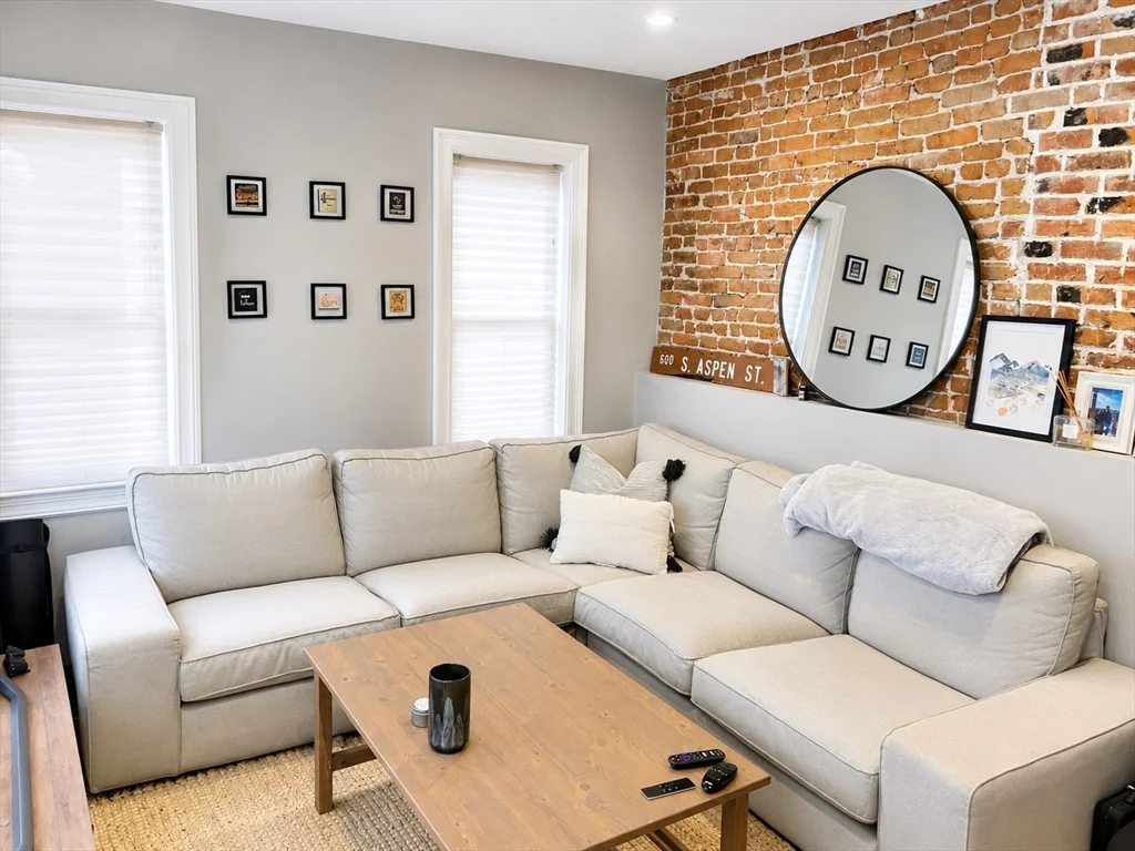 2 bed, 1 bath apartment for rent at 764 E 6th St Unit 1, South Boston — photo 1 of 11