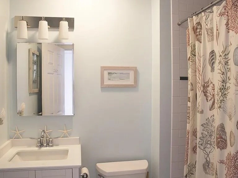 1 bed, 1 bath apartment for rent at 764 E 6th Unit 3, South Boston — photo 7 of 11