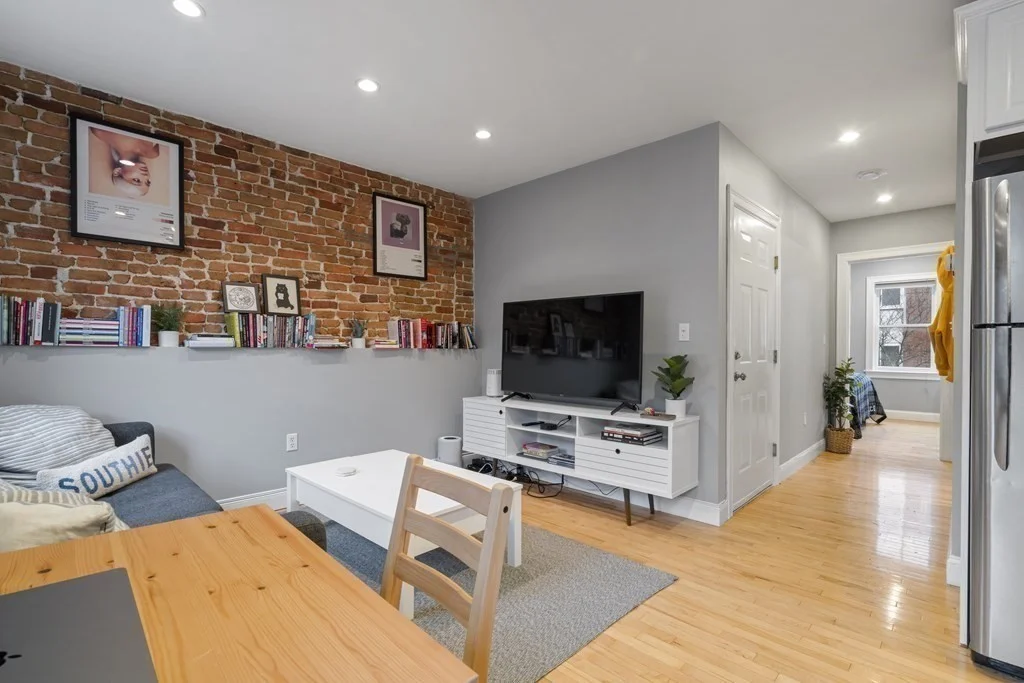 1 bed, 1 bath apartment for rent at 764 East 6th Unit 2, South Boston — photo 5 of 11