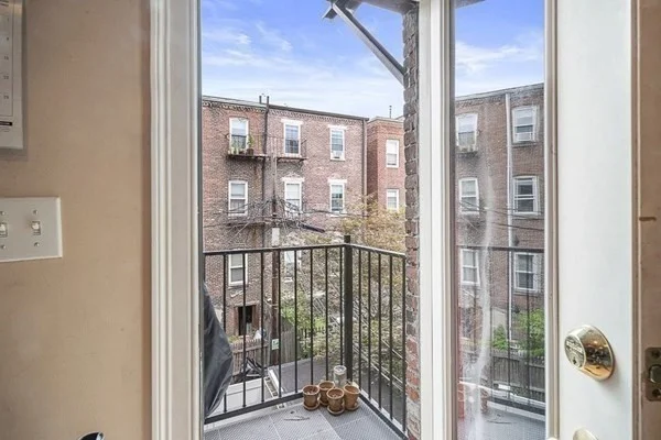 1 bed, 1 bath apartment for rent at 764 East 6th Unit 2, South Boston — photo 8 of 11