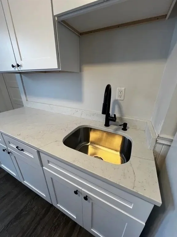 2 bed, 1 bath apartment for rent at 765 Broadway Unit 10, Everett — photo 3 of 11