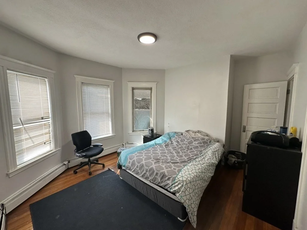 2 bed, 1 bath apartment for rent at 765 Broadway Unit 4, Everett — photo 4 of 13