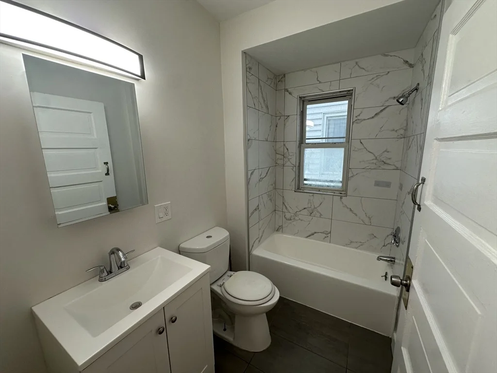 2 bed, 1 bath apartment for rent at 765 Broadway Unit 6, Everett — photo 13 of 15