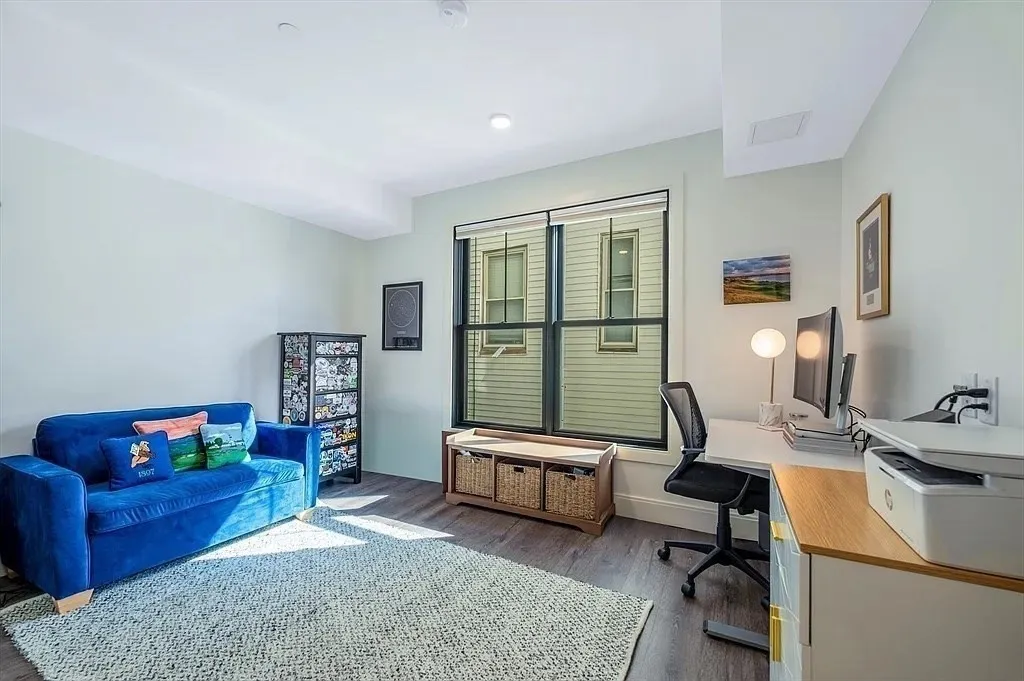 2 bed, 2 bath apartment for rent at 765 East 3rd St Unit 201, South Boston — photo 6 of 10