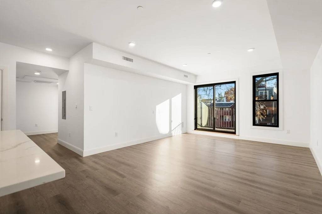 2 bed, 2 bath apartment for rent at 765 East 3rd St Unit 303, South Boston — photo 10 of 31