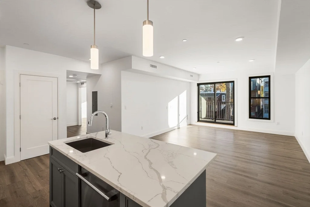 2 bed, 2 bath apartment for rent at 765 East 3rd St Unit 303, South Boston