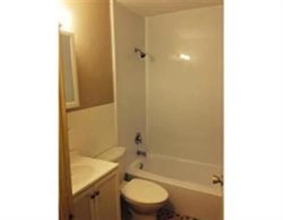 2 bed, 1 bath apartment for rent at 766 Willard St Unit A2, Quincy — photo 7 of 7