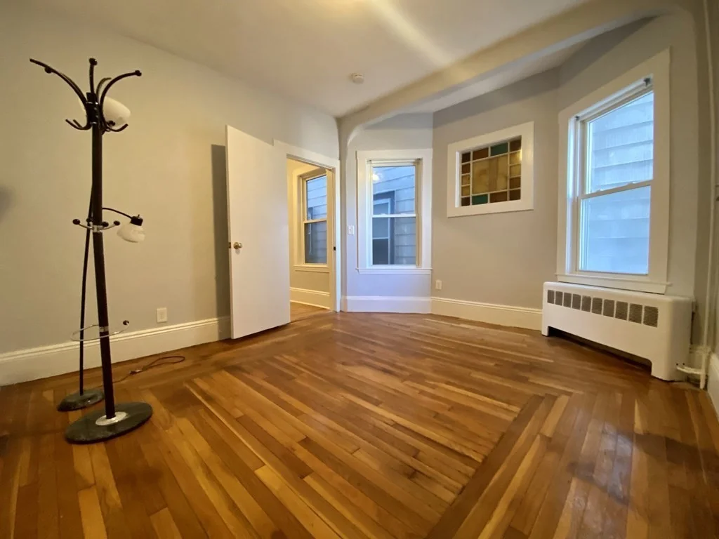 1 bed, 1 bath apartment for rent at 767 Broadway Unit 4, Bellingham Square — photo 1 of 6