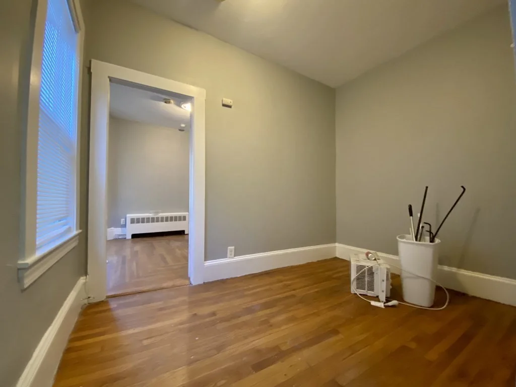 1 bed, 1 bath apartment for rent at 767 Broadway Unit 7, Bellingham Square — photo 4 of 8