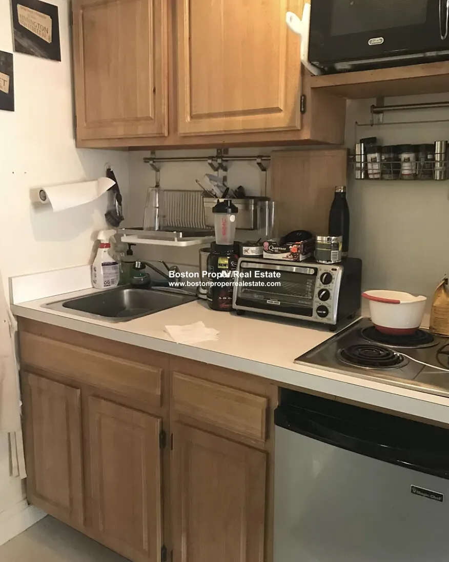 Studio bed, 1 bath apartment for rent at 767 Tremont St Unit 8, South End — photo 2 of 4