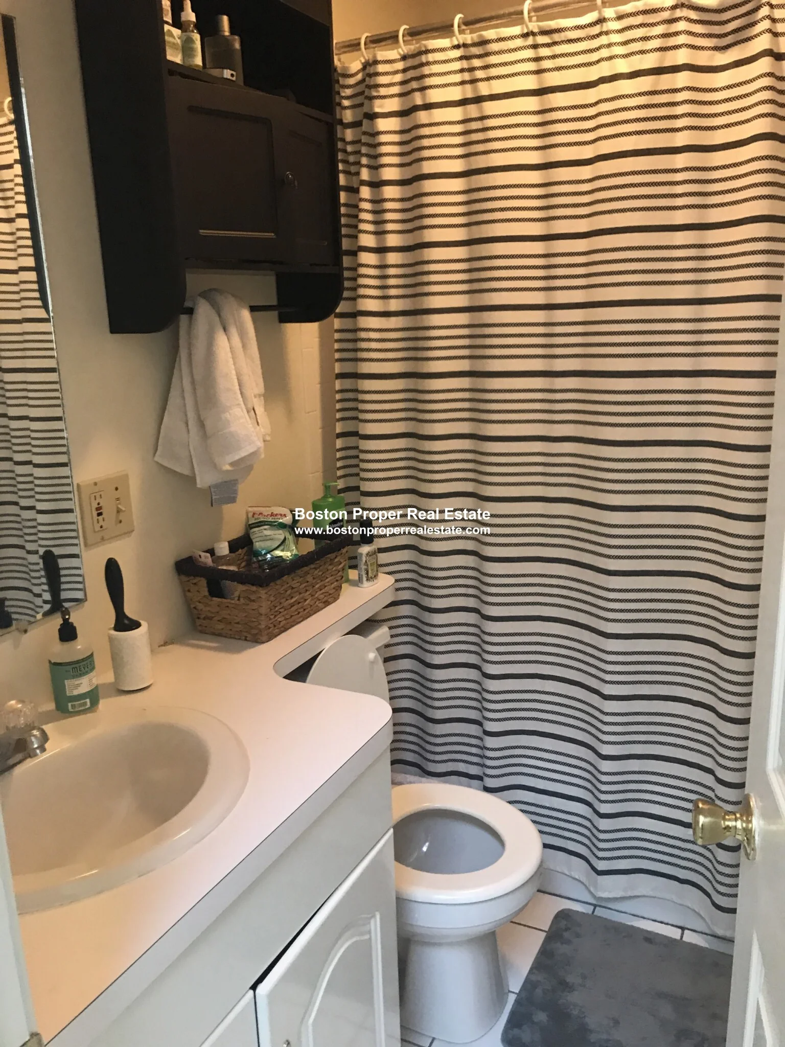 Studio bed, 1 bath apartment for rent at 767 Tremont St Unit 9, South End — photo 4 of 5