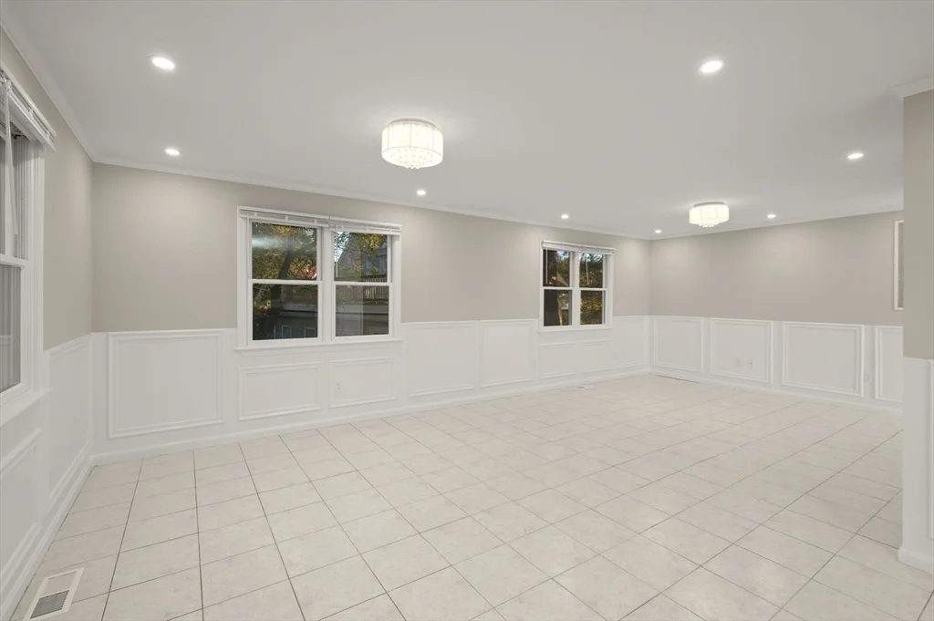 4 bed, 2 bath apartment for rent at 767 Walnut St, Lynnfield — photo 7 of 34