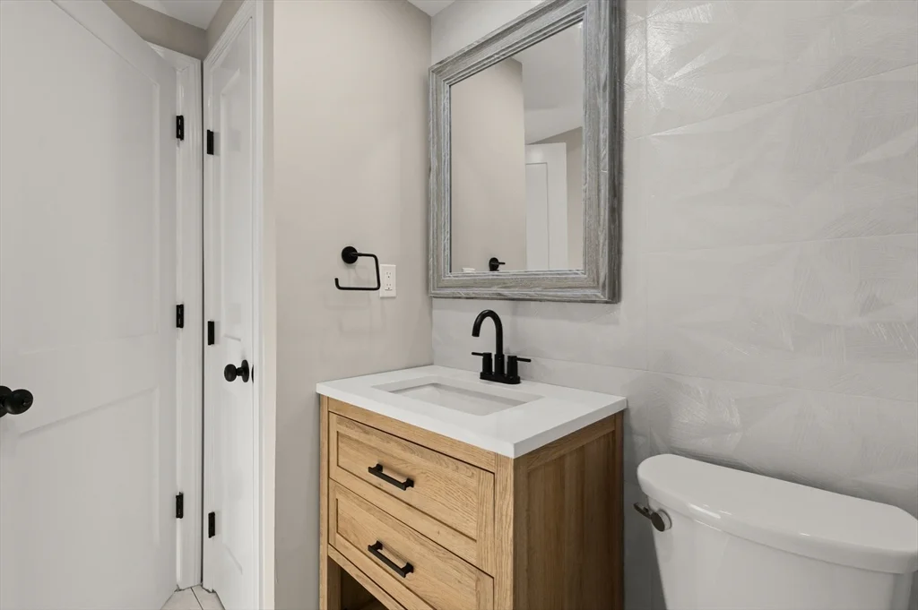 4 bed, 2 bath apartment for rent at 767 Walnut St, Lynnfield — photo 6 of 34