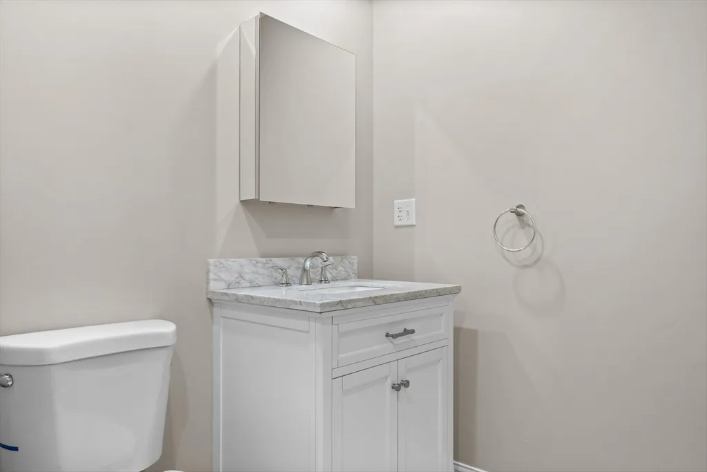 2 bed, 2 bath apartment for rent at 769 East 6th St Unit 1, South Boston — photo 8 of 18