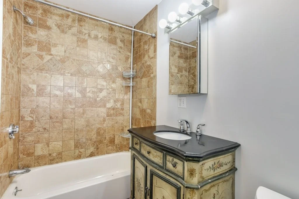 2 bed, 2 bath apartment for rent at 77 Adams St Unit 1, Tufts University — photo 6 of 18