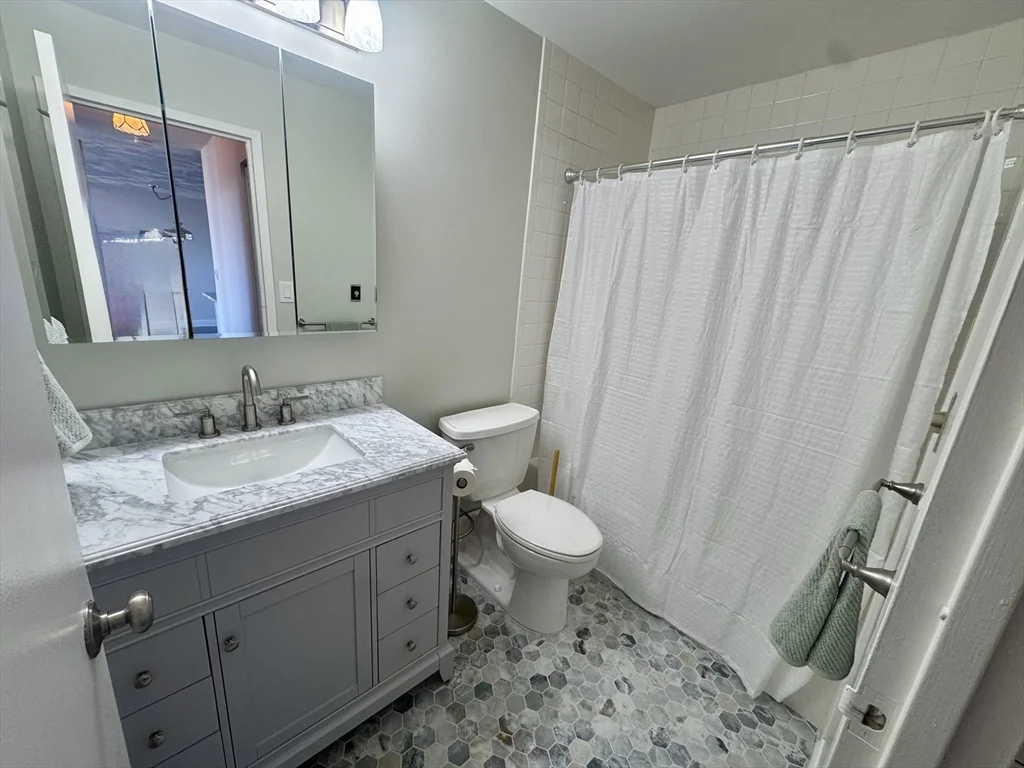 2 bed, 2 bath apartment for rent at 77 Adams St Unit 1104, Quincy — photo 11 of 22