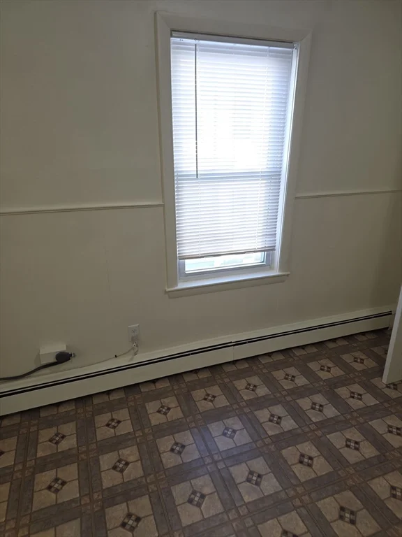 1 bed, 1 bath apartment for rent at 77 Albertina St Unit 1R, Quincy — photo 4 of 11