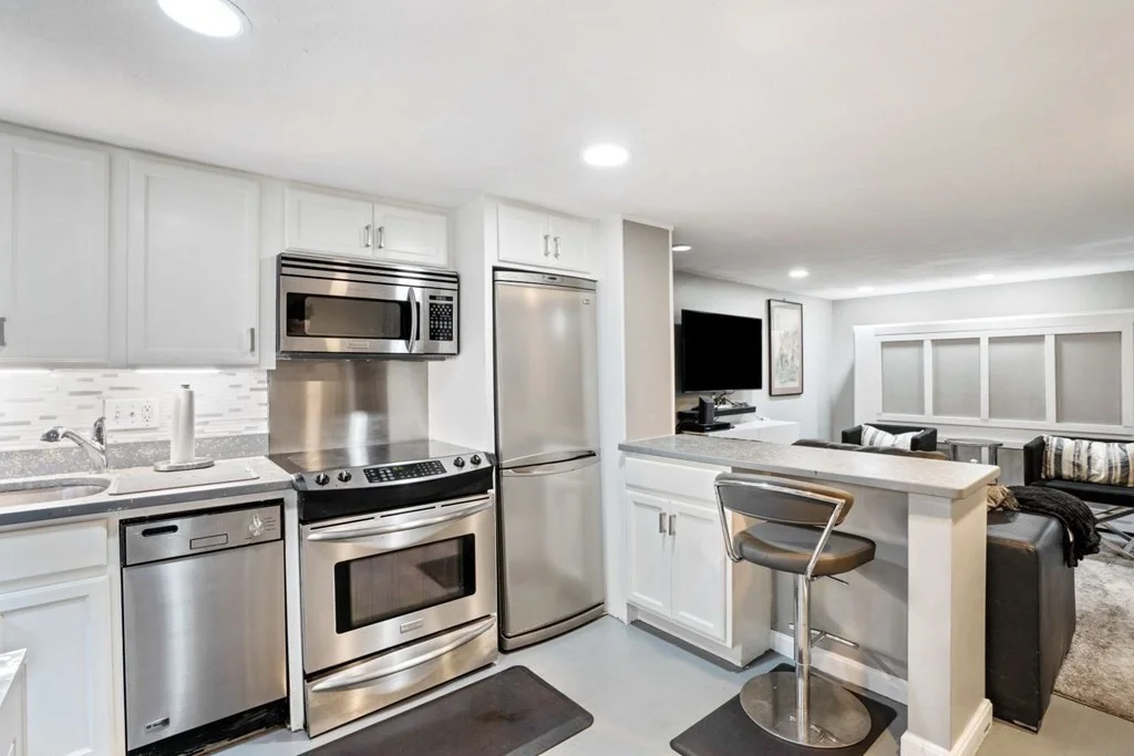 Studio bed, 1 bath apartment for rent at 77 Appleton St Unit 1, South End — photo 12 of 20
