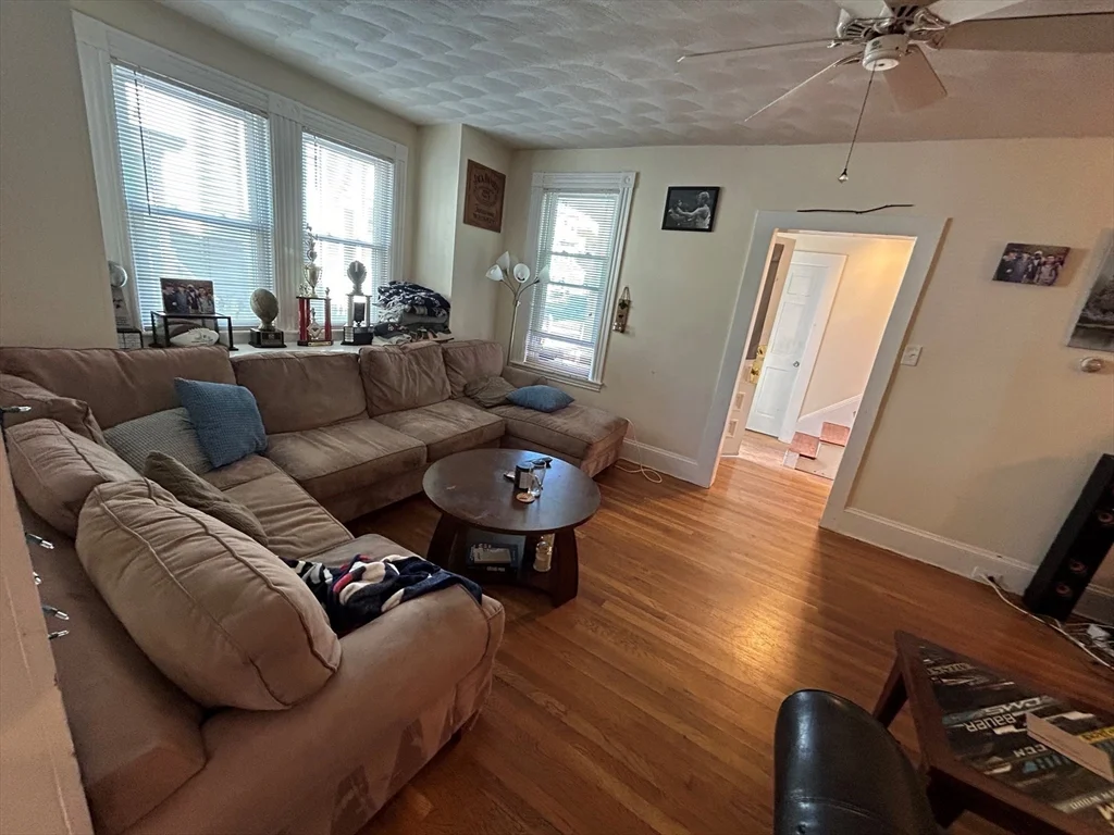 4 bed, 1 bath apartment for rent at 77 Bigelow St Unit 1, Quincy — photo 5 of 17