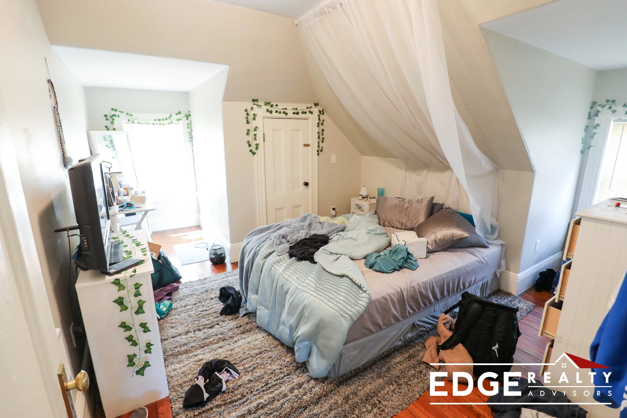 4 bed, 2 bath apartment for rent at 77 Bigelow St Unit 2, Brighton — photo 10 of 10