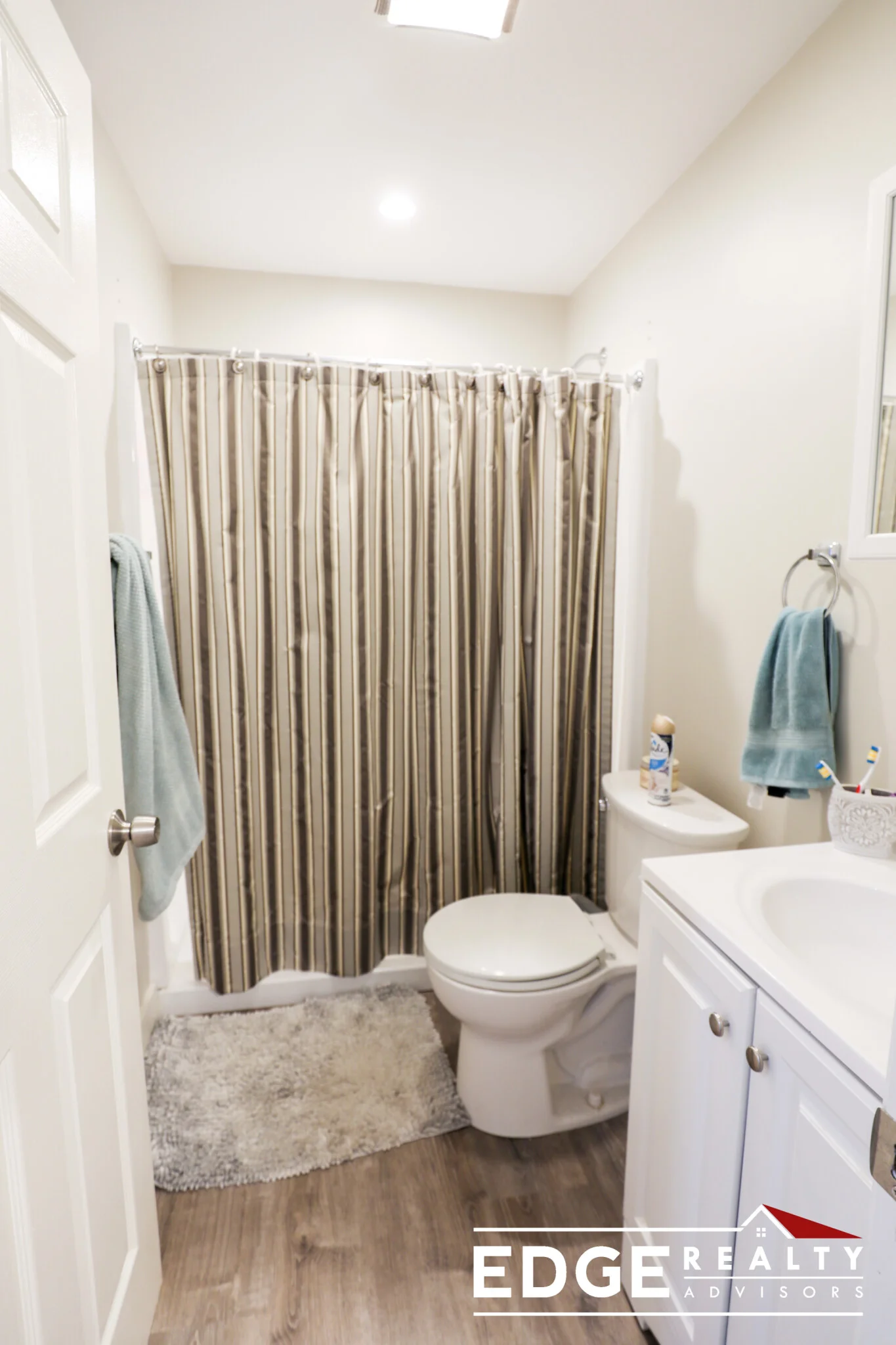 4 bed, 2 bath apartment for rent at 77 Bigelow St Unit 2, Brighton — photo 7 of 10