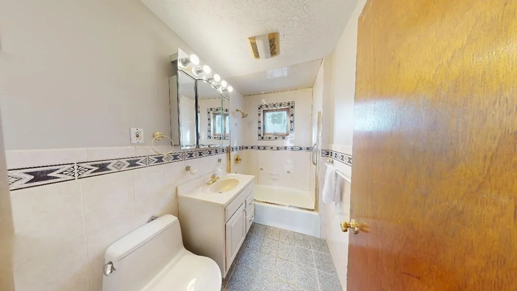 2 bed, 1 bath apartment for rent at 77 Billings Ave Unit 1, Medford — photo 11 of 13