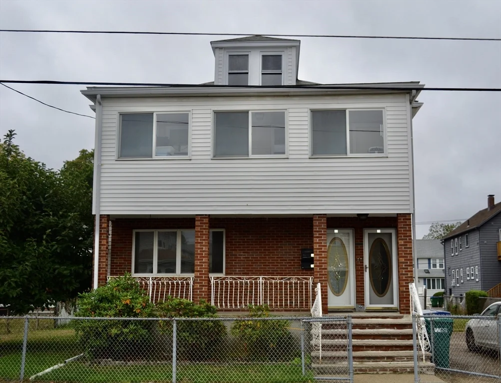 2 bed, 1 bath apartment for rent at 77 Billings Ave Unit 77, South Medford