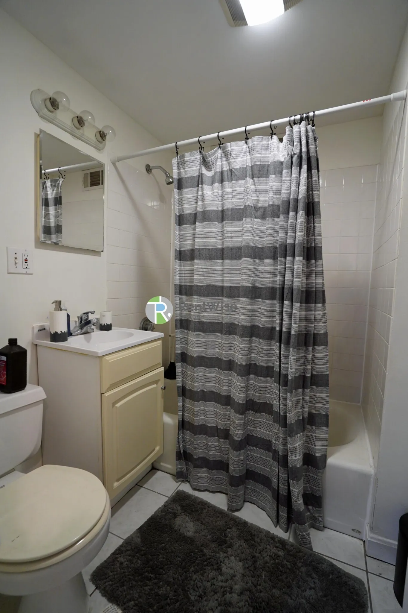 2 bed, 2 bath apartment for rent at 77 Brighton Ave Unit 1, Allston — photo 12 of 18
