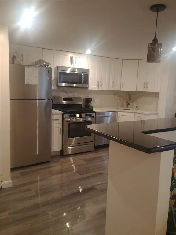 1 bed, 1 bath apartment for rent at 77 Bristow St Unit 1, Saugus — photo 4 of 9