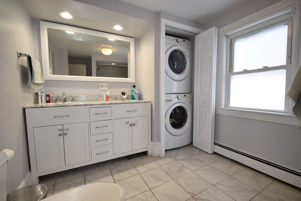 3 bed, 1 bath apartment for rent at 77 Brook Unit 2, Brookline — photo 11 of 16