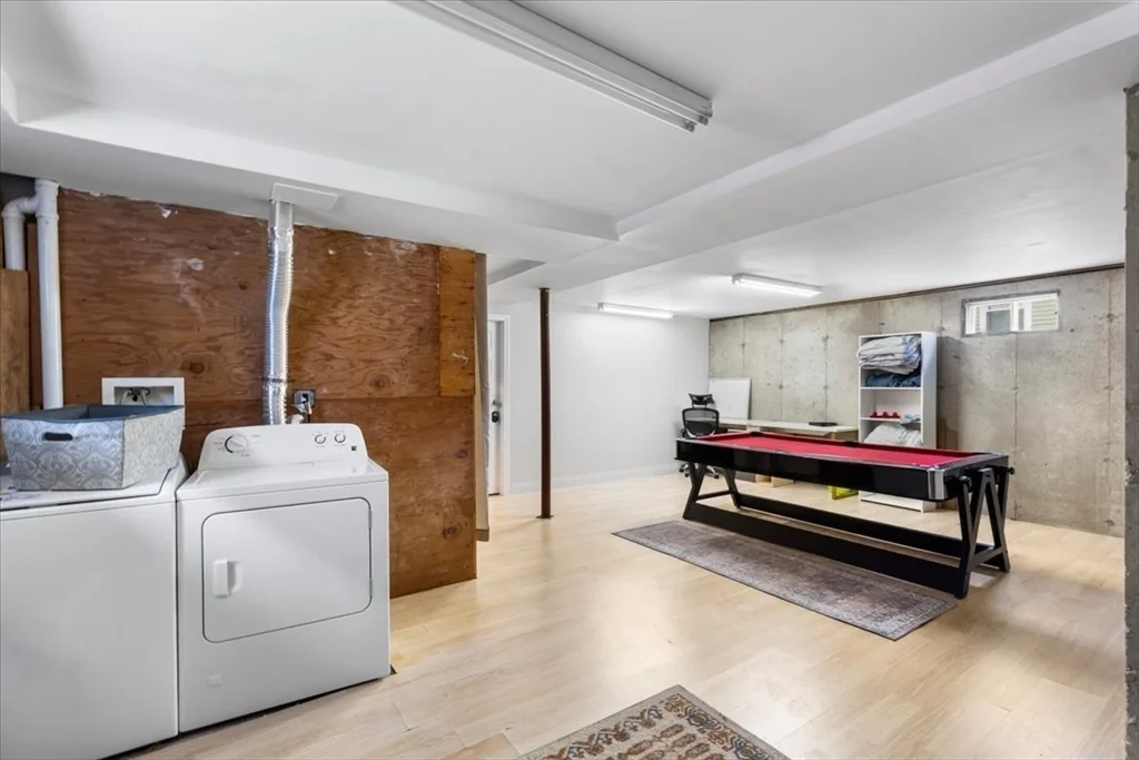 3 bed, 1 bath apartment for rent at 77 Cedar, Roxbury — photo 21 of 25
