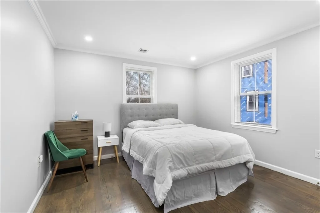3 bed, 1 bath apartment for rent at 77 Cedar, Roxbury — photo 15 of 25