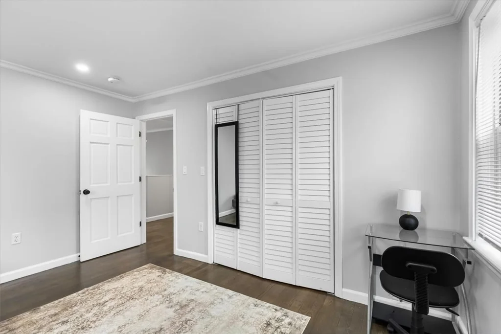 3 bed, 1 bath apartment for rent at 77 Cedar, Roxbury — photo 20 of 25