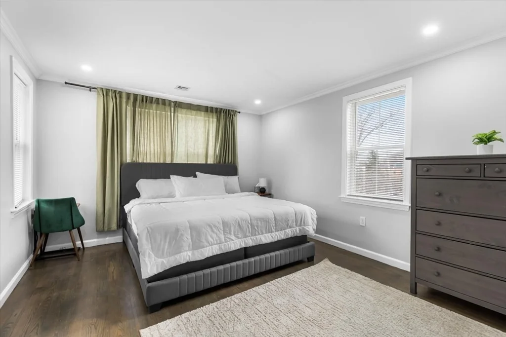 3 bed, 1 bath apartment for rent at 77 Cedar, Roxbury — photo 13 of 25