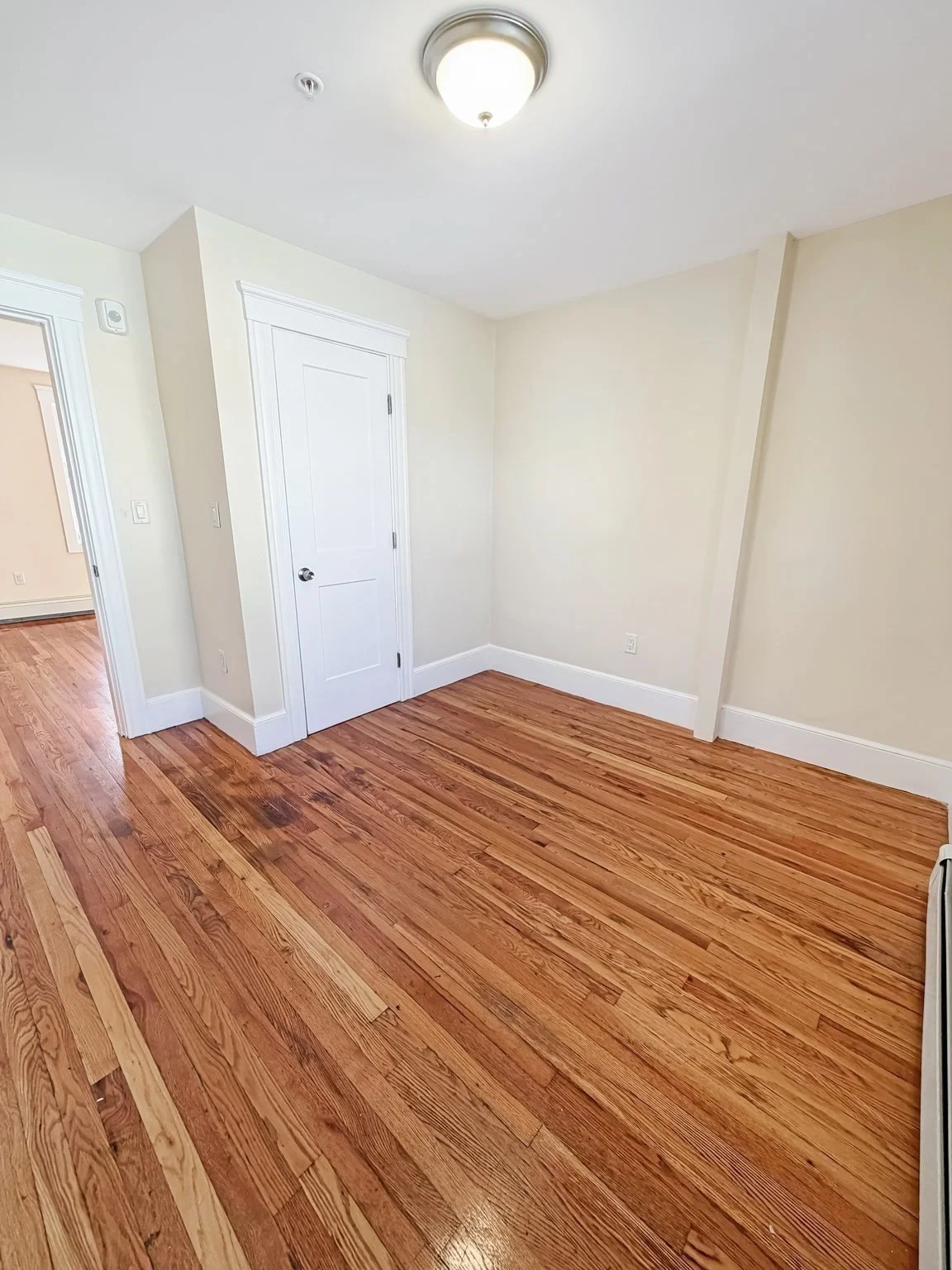 3 bed, 1 bath apartment for rent at 77 Chestnut St Unit 2, Lynn — photo 7 of 10