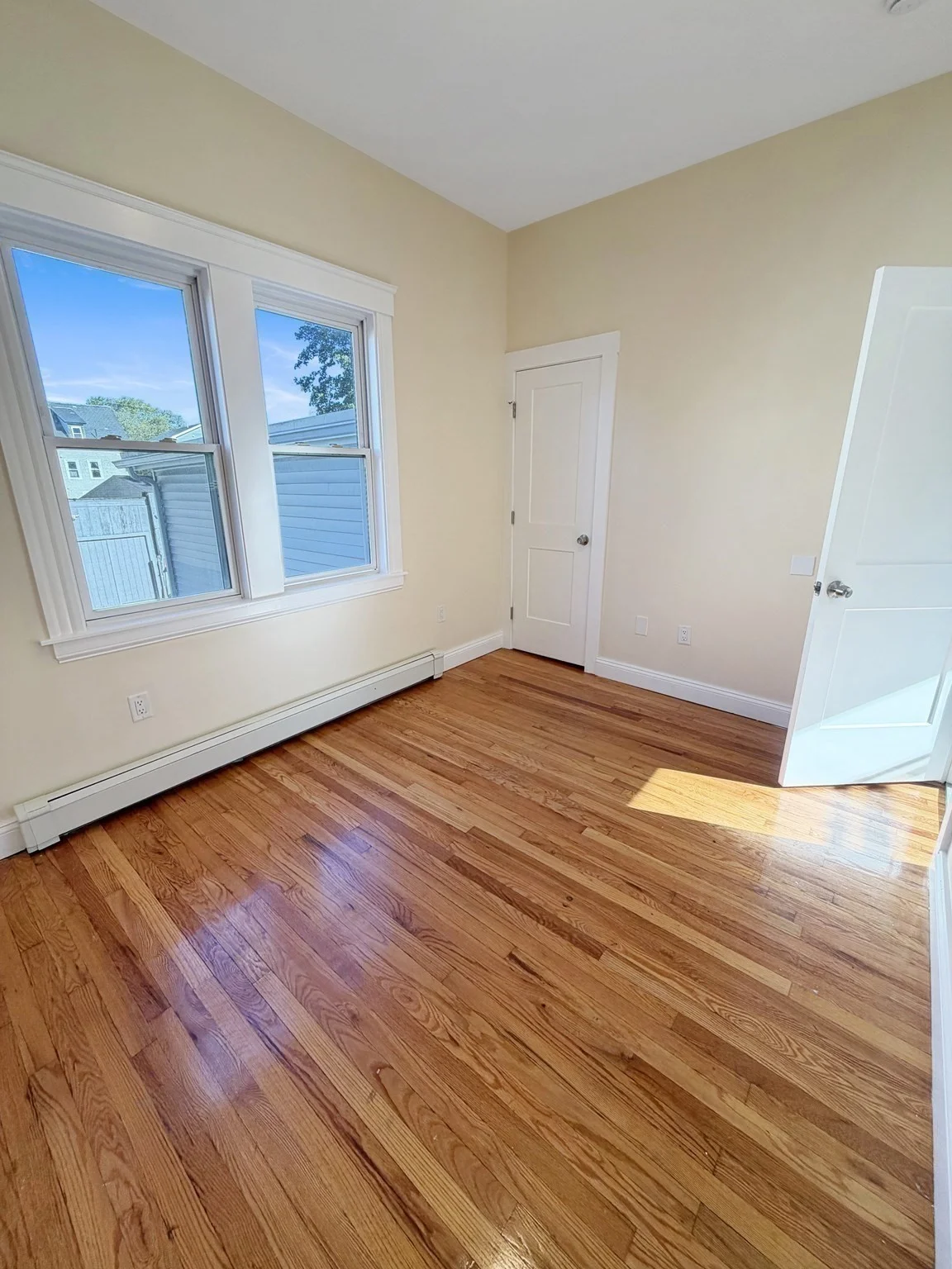 3 bed, 1 bath apartment for rent at 77 Chestnut St Unit 2, Lynn — photo 6 of 10
