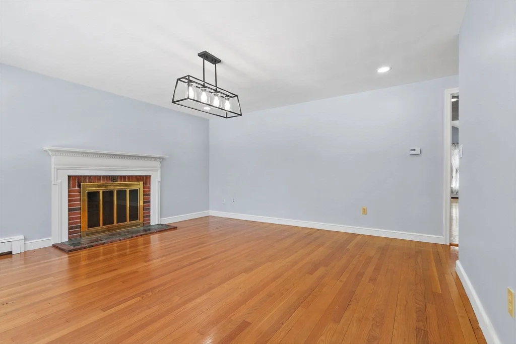 3 bed, 3 bath apartment for rent at 77 Colonial Rd Unit 77, Sudbury — photo 11 of 27
