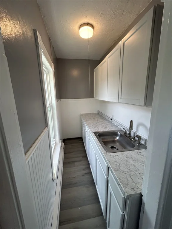 3 bed, 1 bath apartment for rent at 77 Coombs St Unit 3, Southbridge — photo 8 of 15