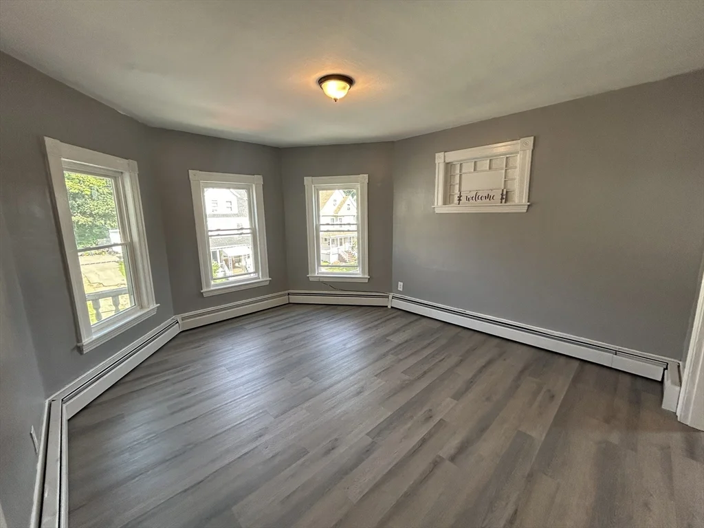 3 bed, 1 bath apartment for rent at 77 Coombs St Unit 3, Southbridge — photo 2 of 15