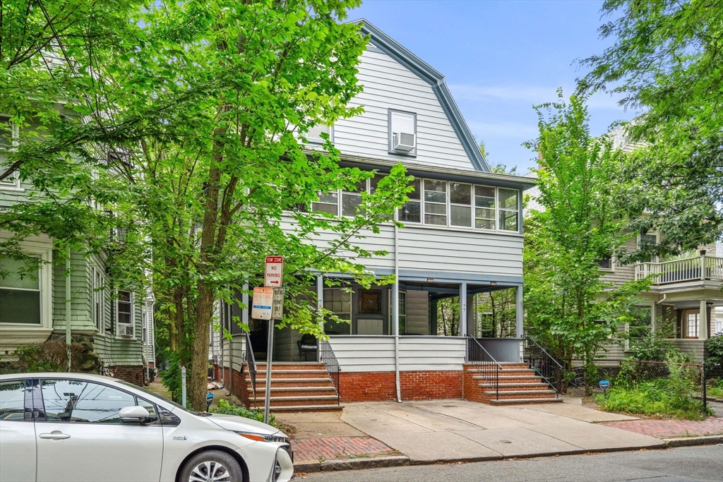 1 bed, 1 bath apartment for rent at 77 Dana St Unit 3 F, Mid Cambridge — photo 1 of 12