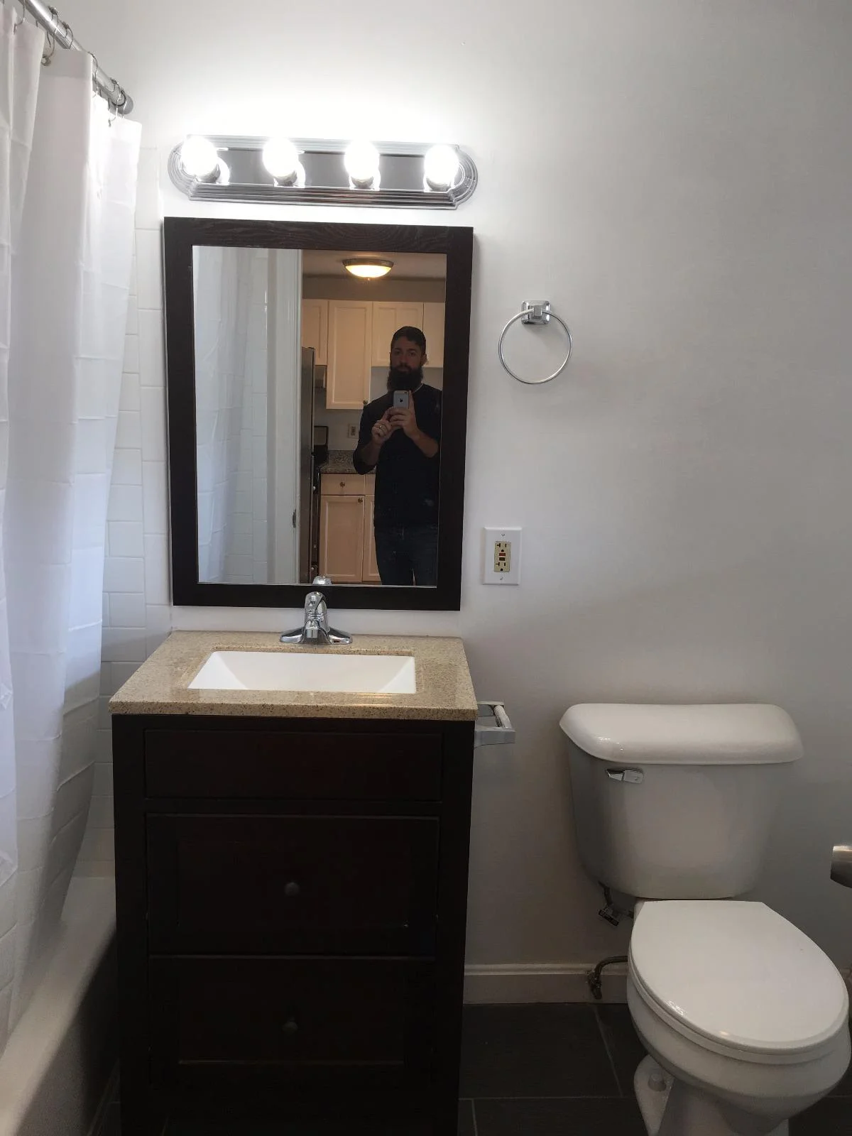 3 bed, 1 bath apartment for rent at 77 Division St Unit 3, Chelsea — photo 2 of 10