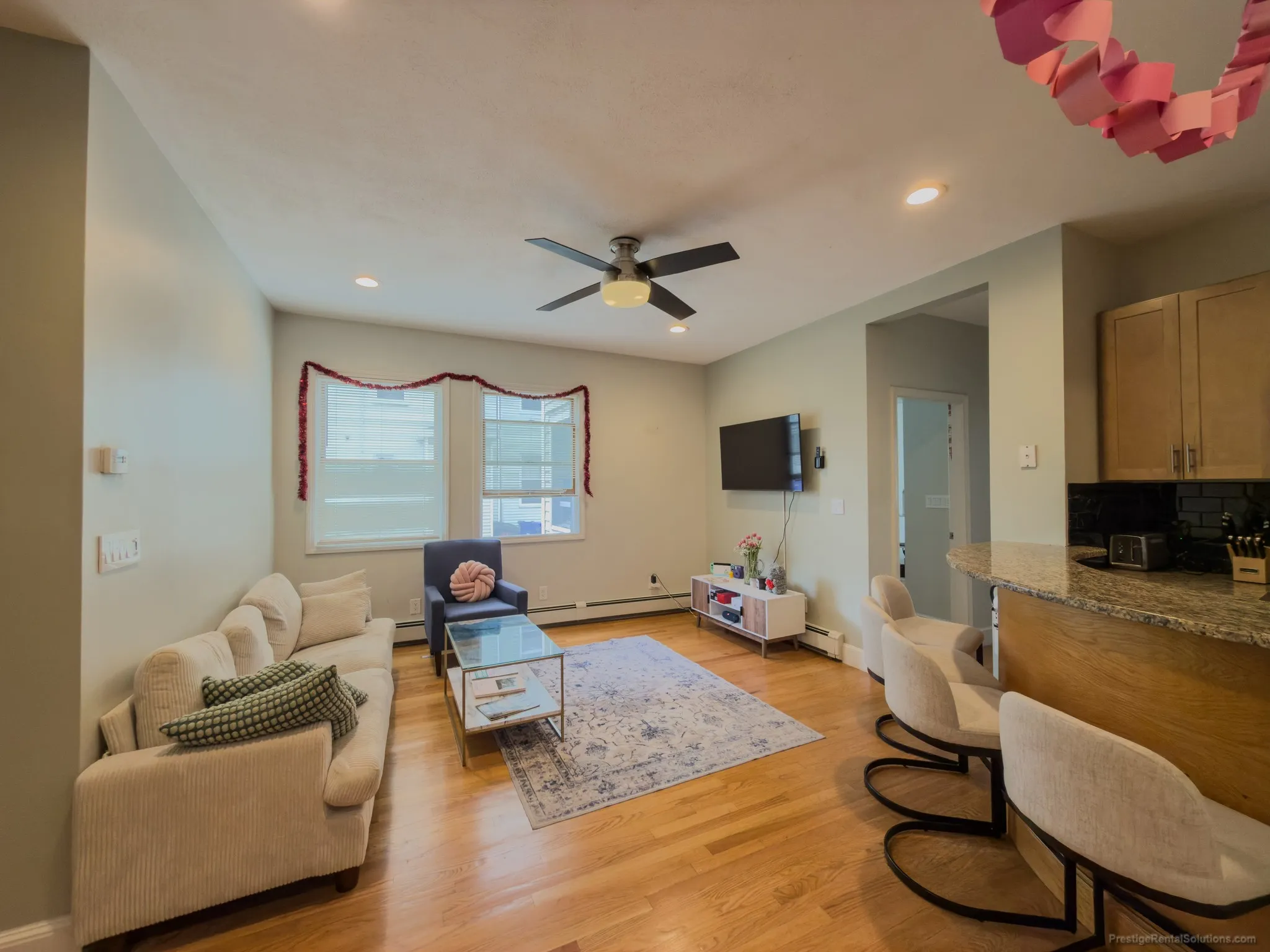 3 bed, 1 bath apartment for rent at 77 Easton St Unit 1, Allston — photo 3 of 18
