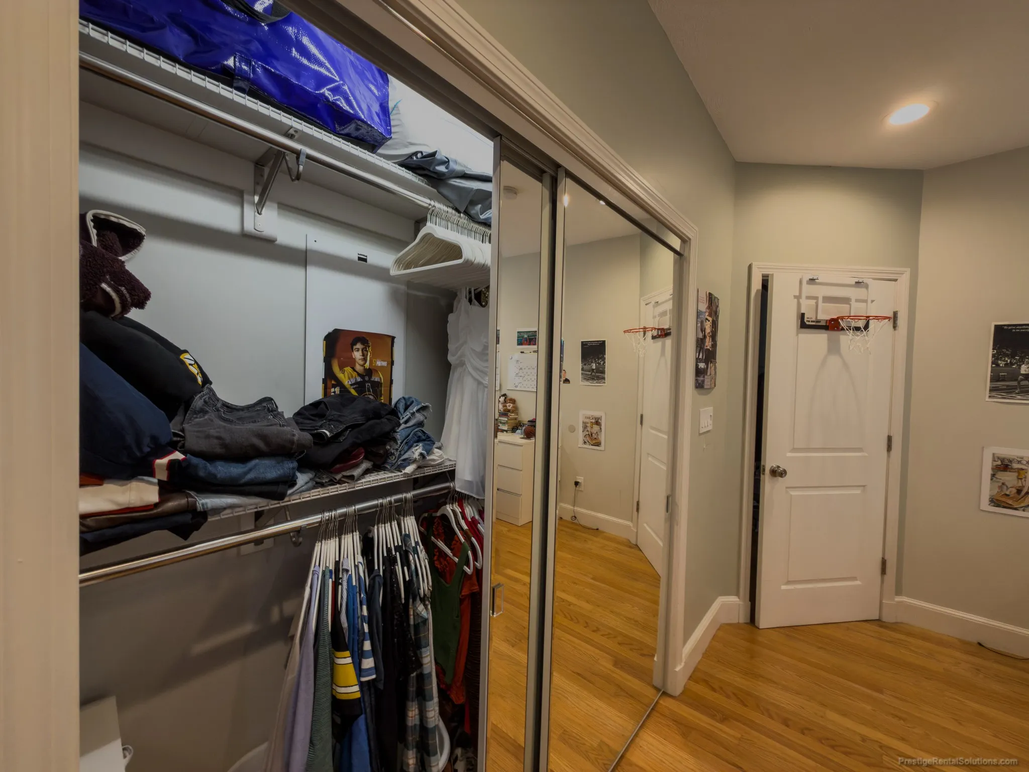 3 bed, 1 bath apartment for rent at 77 Easton St Unit 1, Allston — photo 8 of 18