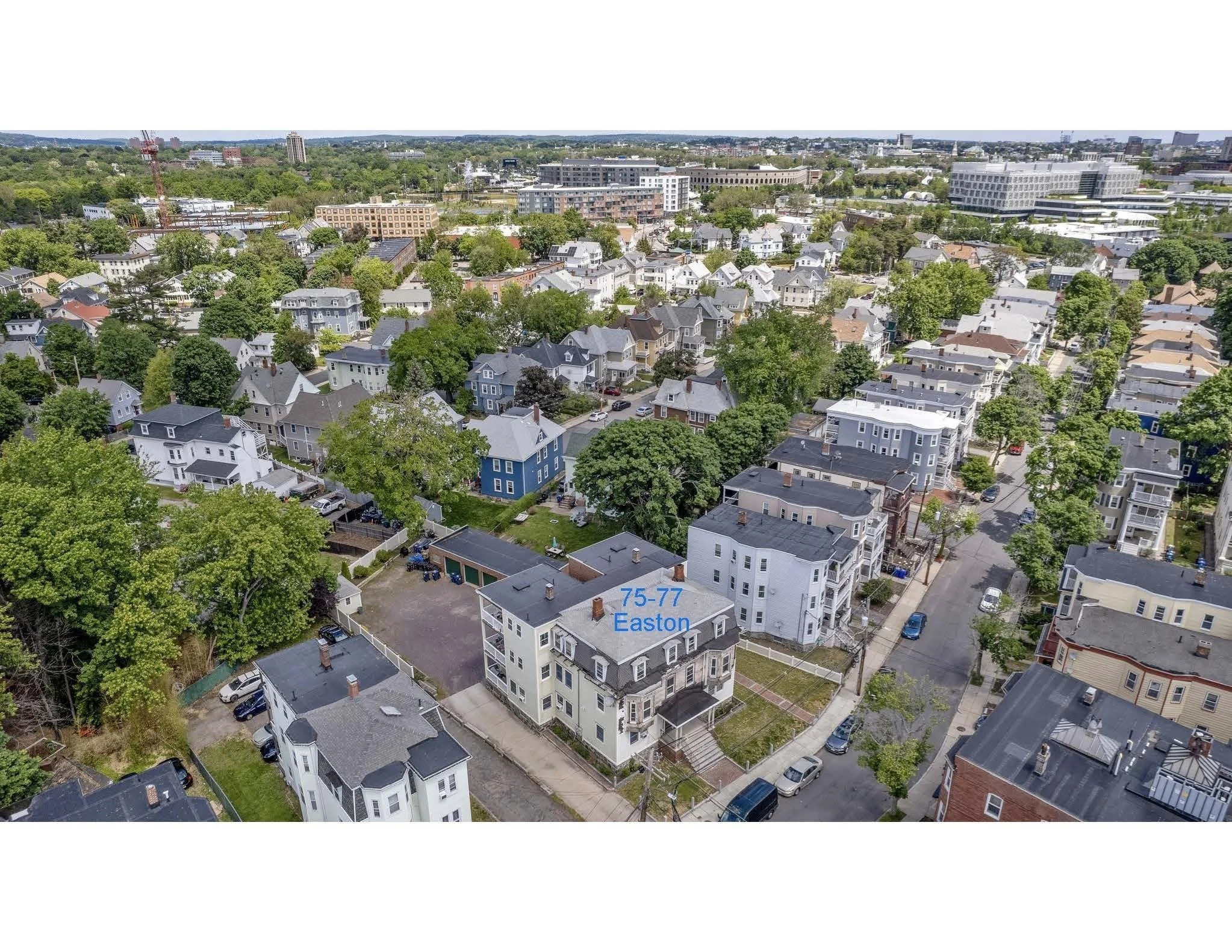 3 bed, 1 bath apartment for rent at 77 Easton Unit 2, Allston — photo 6 of 7