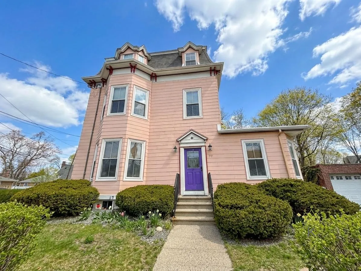 2 bed, 1 bath apartment for rent at 77 Fair Oaks Ave Unit 1, Nonantum — photo 11 of 13