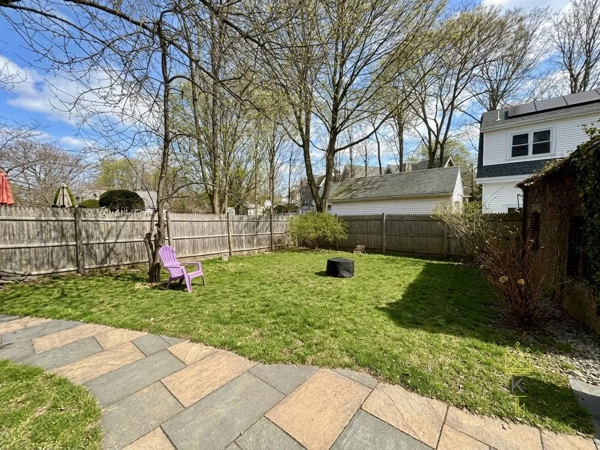 2 bed, 1 bath apartment for rent at 77 Fair Oaks Ave Unit 1, Nonantum — photo 12 of 13
