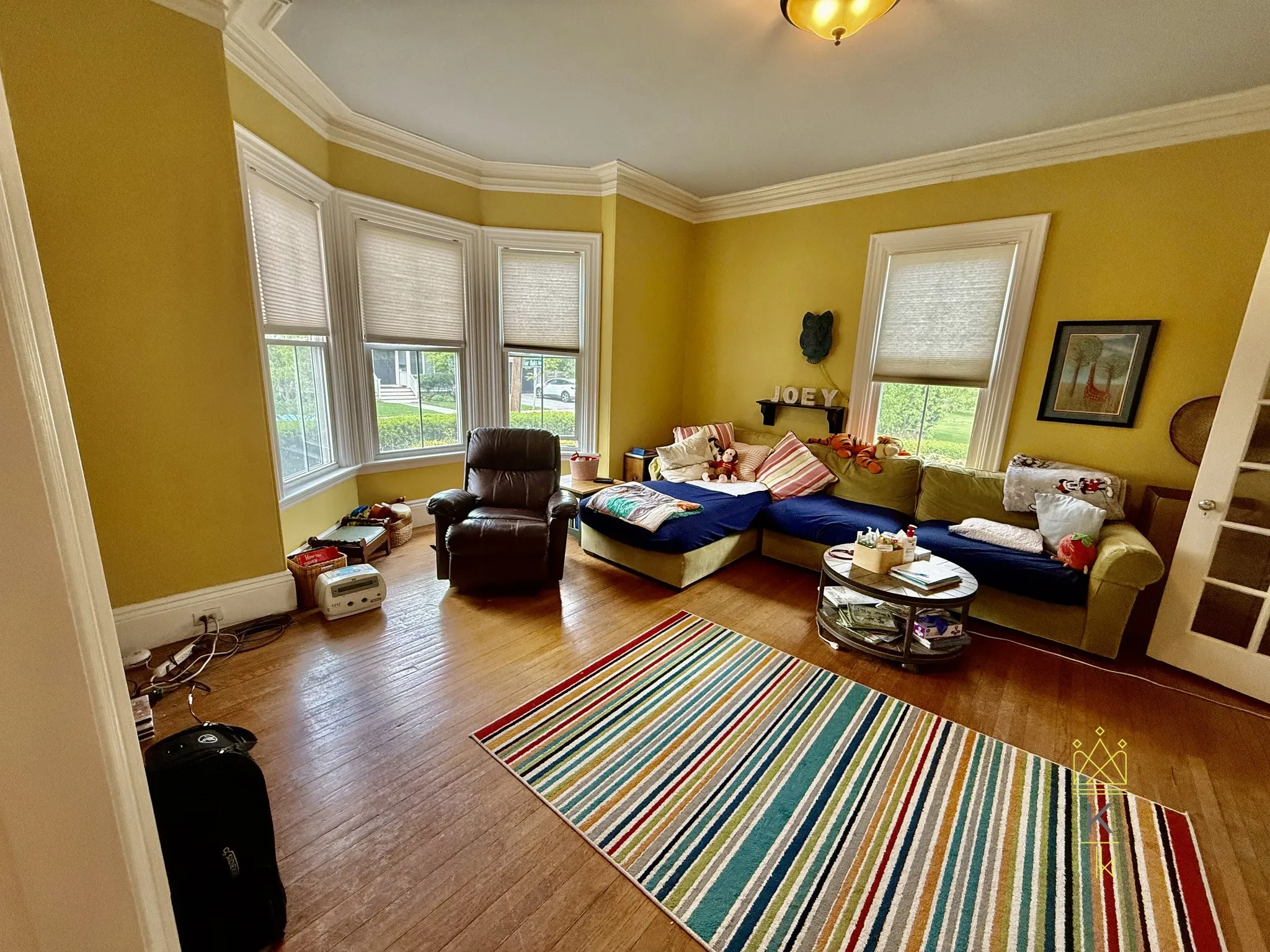 2 bed, 1 bath apartment for rent at 77 Fair Oaks Ave Unit 1, Nonantum — photo 2 of 13