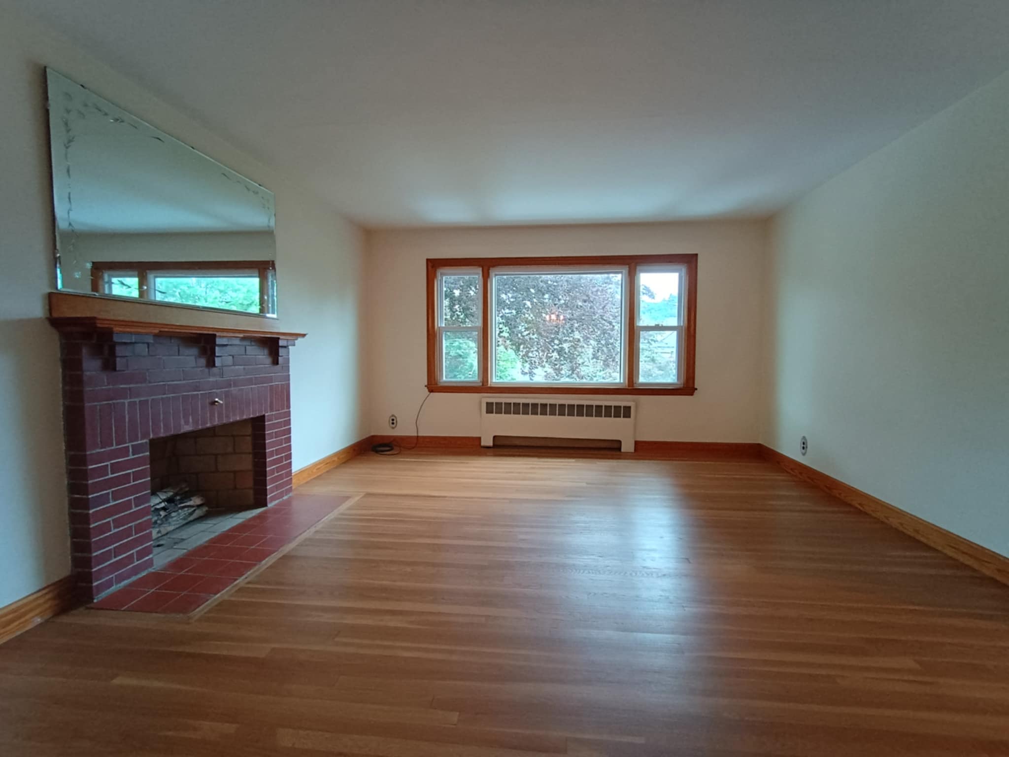 3 bed, 1 bath apartment for rent at 77 Forest St Unit H, Medford — photo 5 of 11
